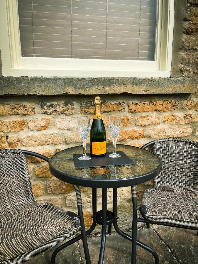 Old Orchard Cottage, Wykeham Scarborough Exterior foto